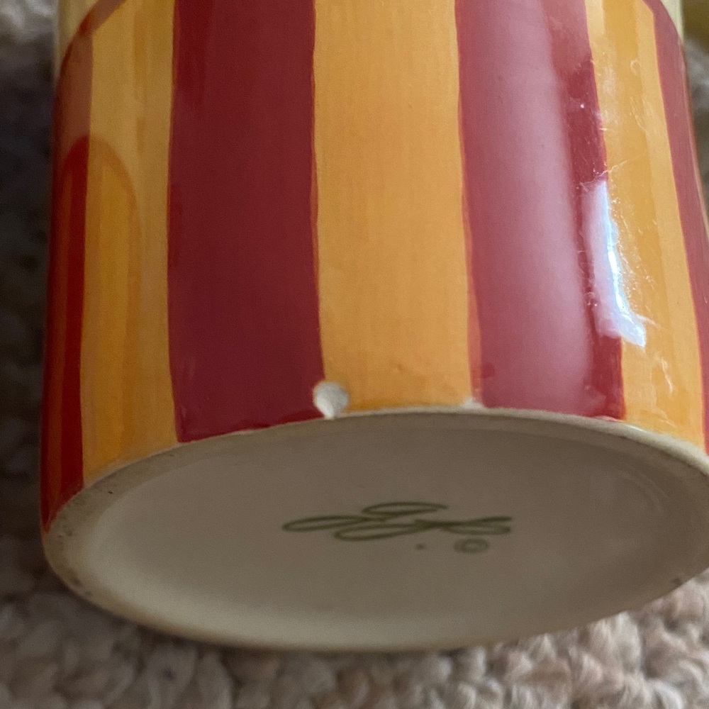 2 Vintage Gail Pittman Hand Painted coffee mugs Siena  Garland Pattern - Picture 9 of 17